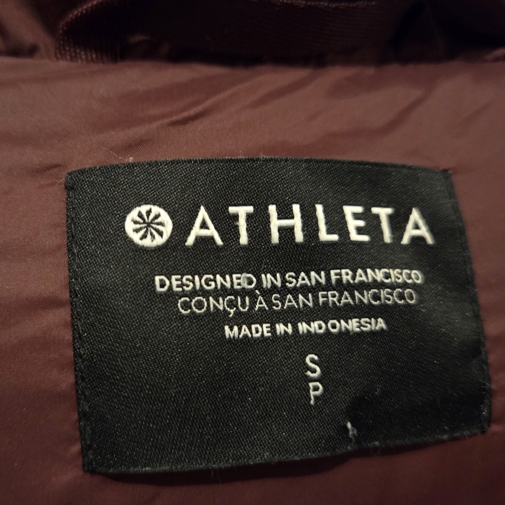 Women's Athleta Downtown/Puffer Jacket Full Zip in Maroon/Burgundy Size:Small - Picture 6 of 11